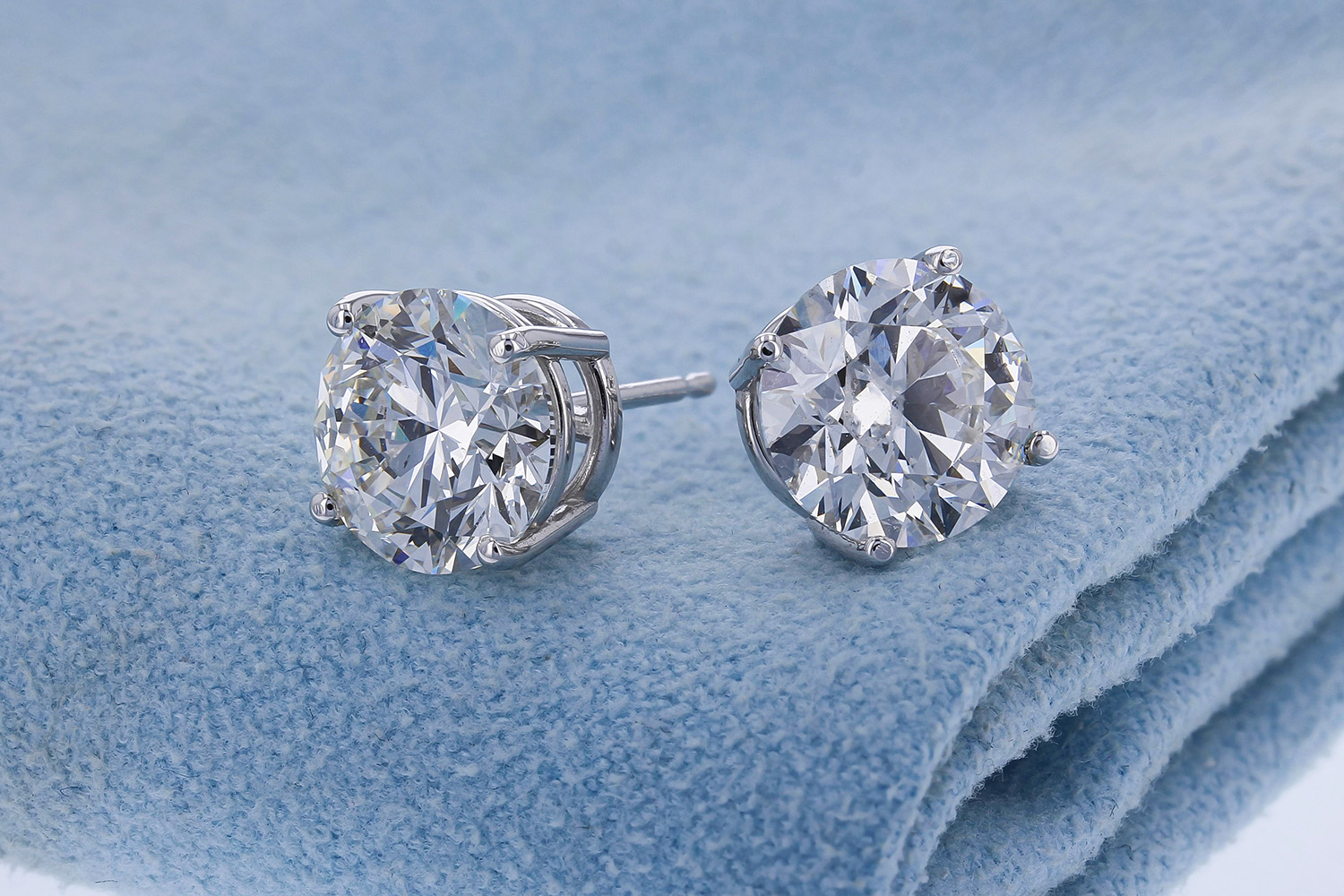 Classic hot sale diamond earrings