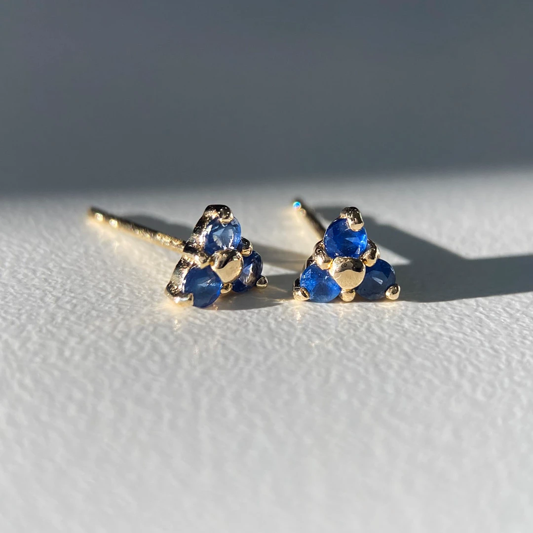 0.335ct Blue Sapphire Cluster Stud Earrings in 9K Yellow Gold