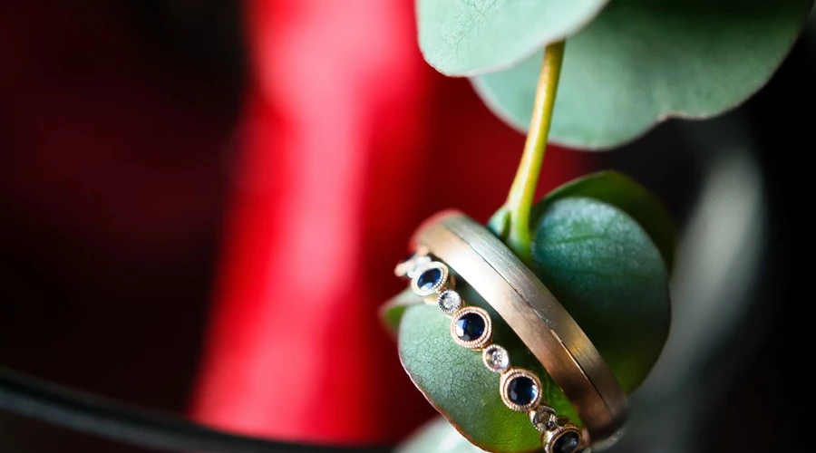 How to Buy an Eternity Ring